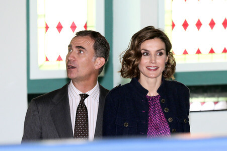 König Felipe und Königin Letizia besuchen Colombres