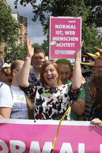 Parade zum Christopher Street Day 2016 in Hamburg