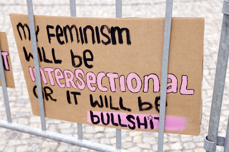 Kundgebung 'Es reicht! Sexualisierte Gewalt stoppen' in Berlin