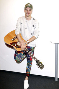 Mikolas Josef in Hamburg