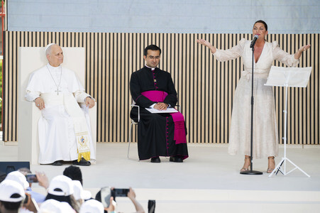 Papst Leo XIV. besucht das Cedia 24 Horas in Madrid