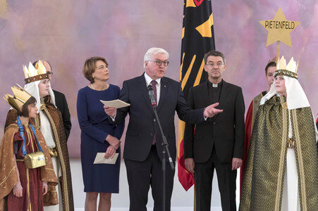 Frank-Walter Steinmeier empfängt die Sternsinger in Berlin