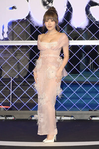 Season 5 Premiere 'The Boys' in Rom