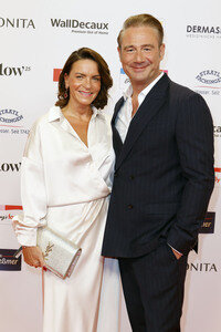 Goldene Bild der Frau 2025 in Hamburg