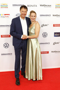 Goldene Bild der Frau 2025 in Hamburg