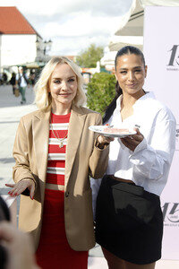 Photocall zum 15-jährigen Jubiläum des Designer Outlet Berlin in Wustermark