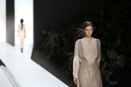 Dorothee Schumacher Fashion Show auf der Mercedes-Benz Fashion Week Autumn/Winter 2016 in Berlin