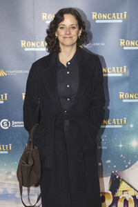 Premiere des 21. Original Roncalli Weihnachtscircus 2025 in Berlin