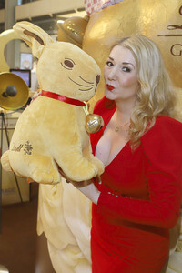 Charity Osterhasen Verkauf in Hamburg