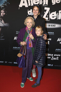 Filmpremiere 'Allein gegen die Zeit' in Berlin