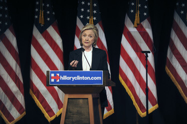 Hillary Clinton spricht in der New School in New York
