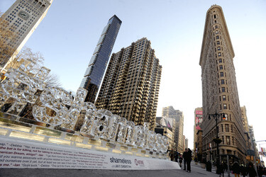 'Shameless' Eisskulptur, New York