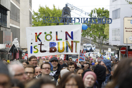 Demonstrationen gegen den AfD Bundesparteitag in Köln
