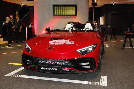 Grand Opening des AMG Brand Center Hamburg
