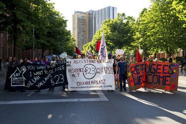 Demo '§ 23 United Neighbours - wir bleiben alle!', Berlin