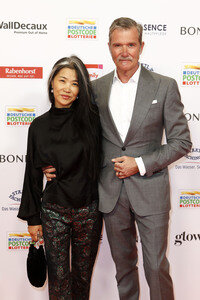 Goldene Bild der Frau 2025 in Hamburg