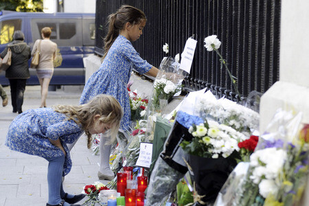 Madrid in Trauer um Opfer der Terroranschläge in Paris