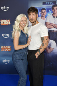 Filmpremiere 'Back to the 90s' in Berlin