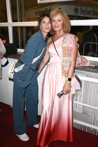 Theaterpremiere 'Der eingebildet Kranke' und 90. Geburtstag von Dieter Hallervorden in Berlin