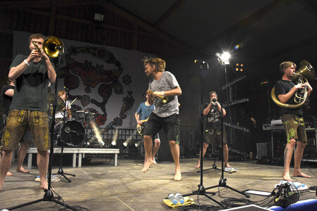 Konzert von LaBrassBanda in Grasbrunn