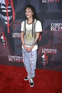 Filmpremiere 'Corporate Retreat' in Burbank