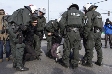 Proteste gegen Pegida Demonstration, Dresden