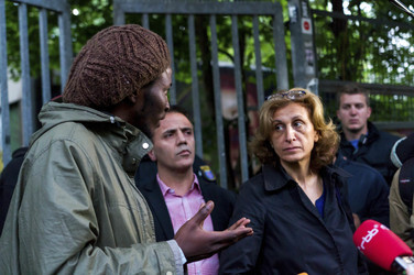 Angebot für die Flüchtlinge in der besetzten Gerhart-Hauptmann-Schule, Berlin