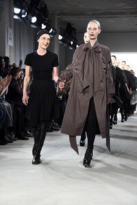 I'VR Isabel Vollrath Fashion Show Mercedes-Benz Fashion Week Berlin Autumn/Winter 2017