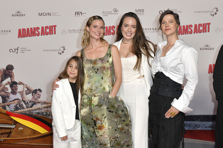 Filmpremiere 'Adams Acht' in Berlin