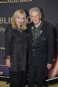 Weltpremiere der 'Blinded by Delight' Grand Show 2025 in Berlin