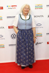 Goldene Bild der Frau 2025 in Hamburg