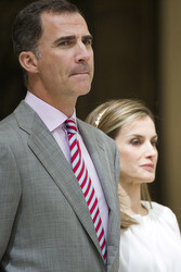 Spanish Royals Receive 'Ruta Quetzal BBVA 2014' Youth Group, Madrid