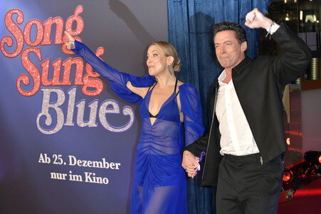 Filmpremiere 'Song Sung Blue' in Berlin
