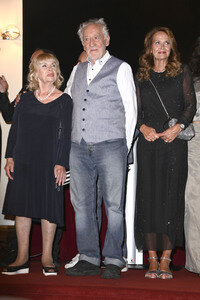 Theaterpremiere 'Der eingebildet Kranke' und 90. Geburtstag von Dieter Hallervorden in Berlin