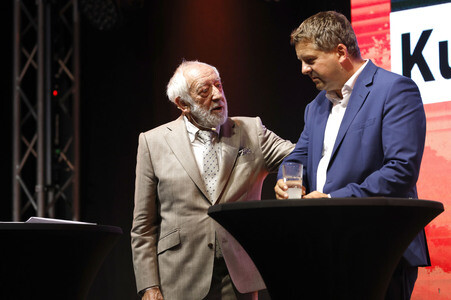 Gesprächsabend mit Dieter Hallervorden und Sven Schulze in Halle