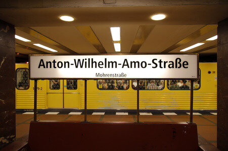 Umbenennung U-Bahnhof Mohrenstraße in Berlin