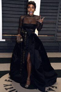 Vanity Fair Oscar Party 2017 in Beverly Hills