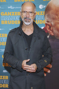 Filmpremiere 'Ganzer halber Bruder' in Hamburg