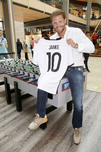 Kickern mit Paul Janke zur Fussball-EM in Hamburg