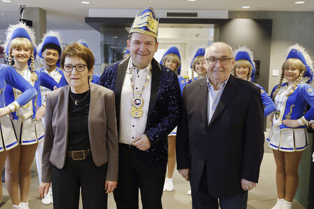 Prunksitzung zur Verleihung des Sonderordens 'Wider die Neidhammel' in Nürnberg