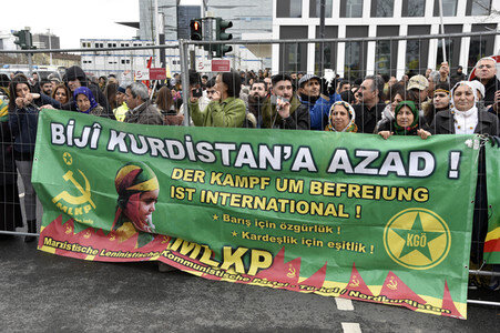 Kurden-Demonstration in Frankfurt