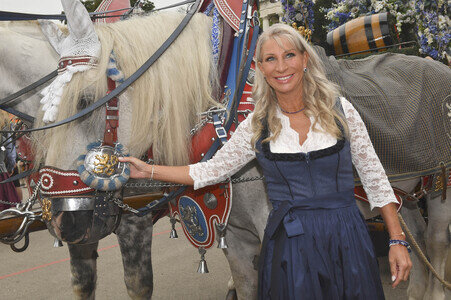 Regines Damenwiesn beim Oktoberfest 2025 in München