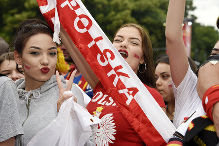 Fans beim UEFA-Fußball-Europameisterschaft 2016 Spiel Deutschland gegen Polen in Berlin