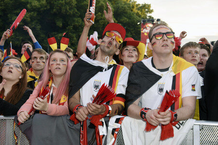 Fans beim UEFA-Fußball-Europameisterschaft 2016 Spiel Deutschland gegen Polen in Berlin