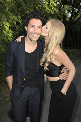 100 Jahre Maybelline B-Day Bash in Berlin