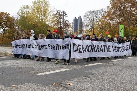 PRÜF! - Auftakt-Demo in Hamburg