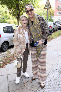 Präsentation von Carpetlounge Berlin & Julian F. M. Stoeckel in Berlin