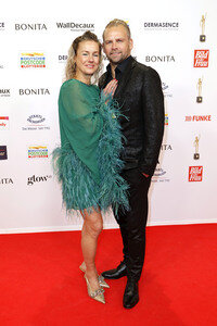 Goldene Bild der Frau 2025 in Hamburg