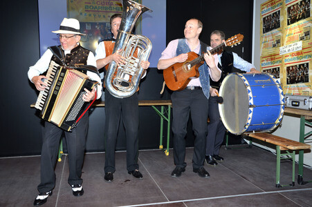 Showcase mit den CubaBoarischen in München