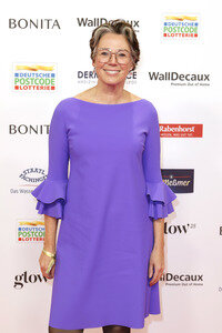 Goldene Bild der Frau 2025 in Hamburg